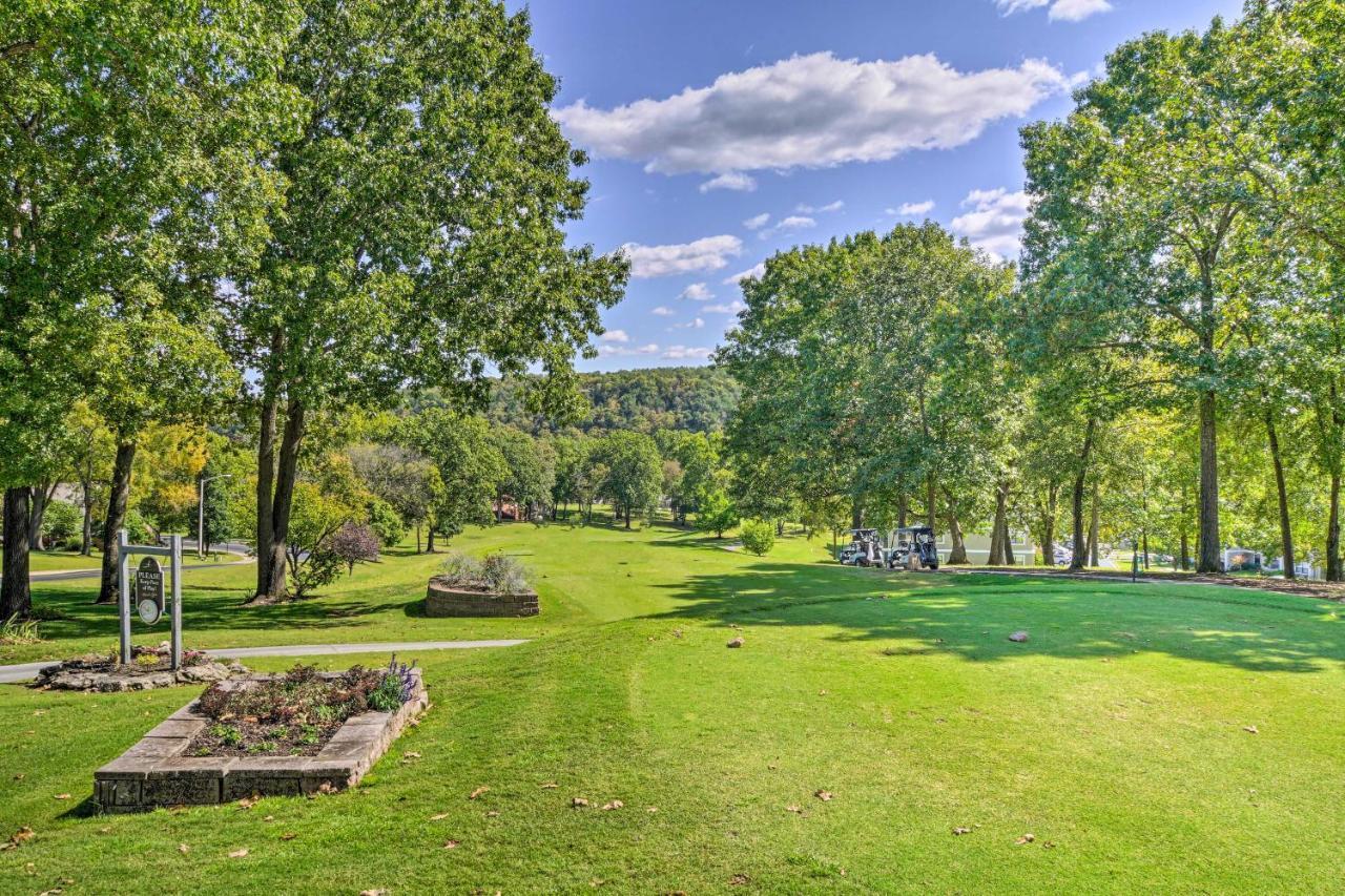 Lavish Branson Escape With Resort And Lake Access Εξωτερικό φωτογραφία
